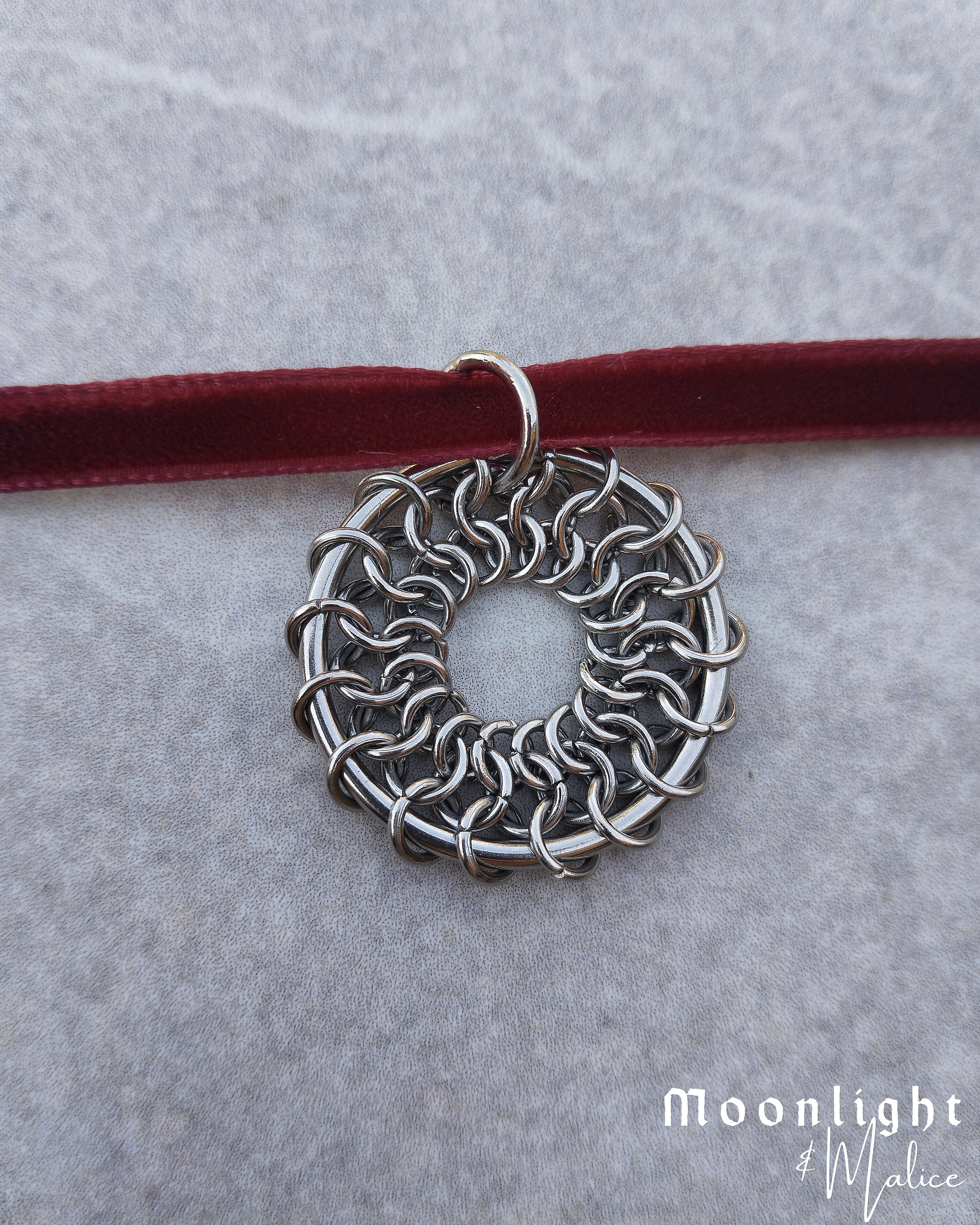 The Oneiroi Chainmail Pendant Ribbon Necklace in Stainless Steel