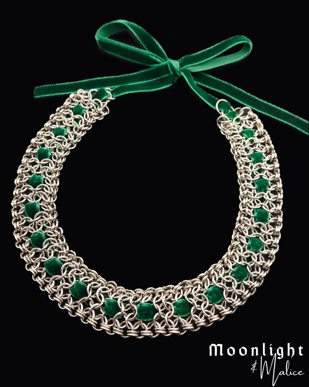 The Green Ribbon Chainmail Necklace in Stainless Steel