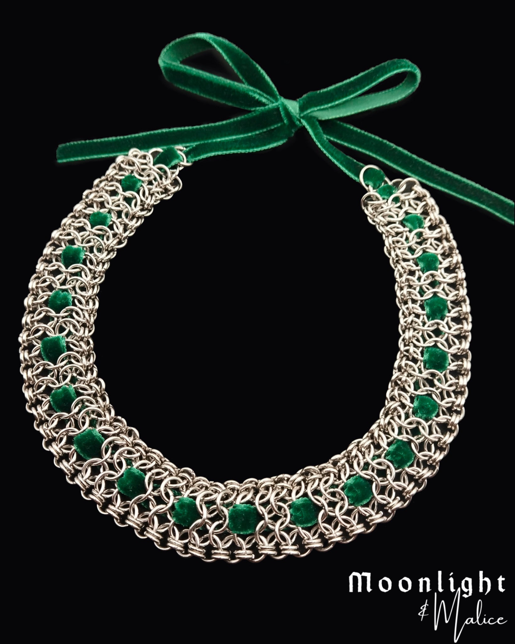 The Green Ribbon Chainmail Necklace in Stainless Steel