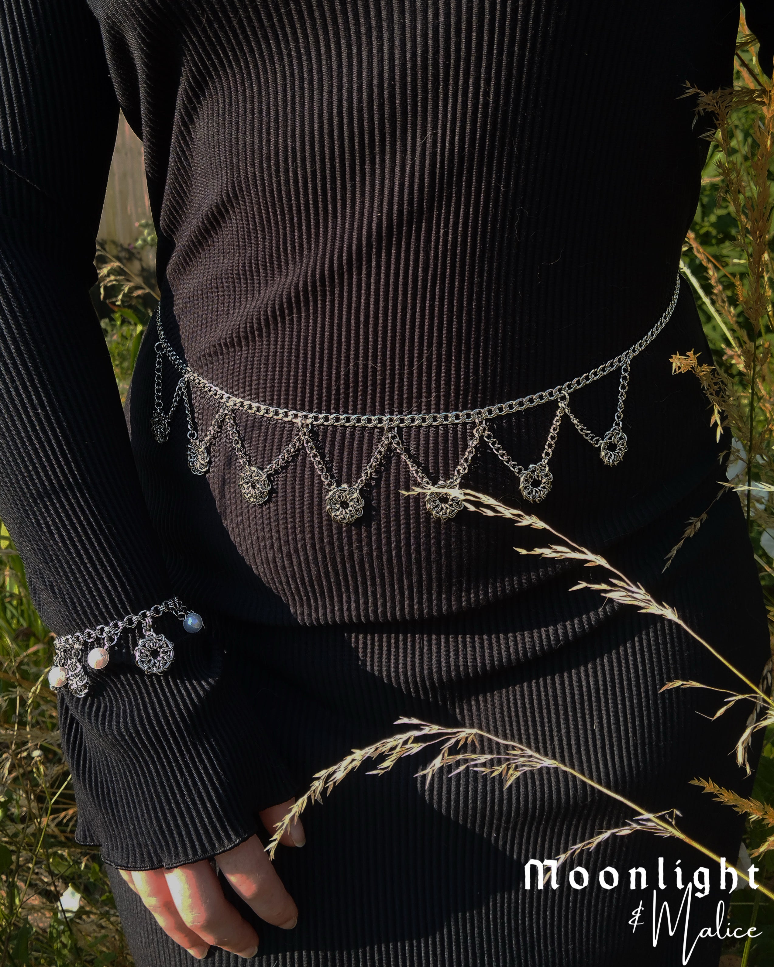 The Oneiroi Chainmail Pendant Belt in Stainless Steel