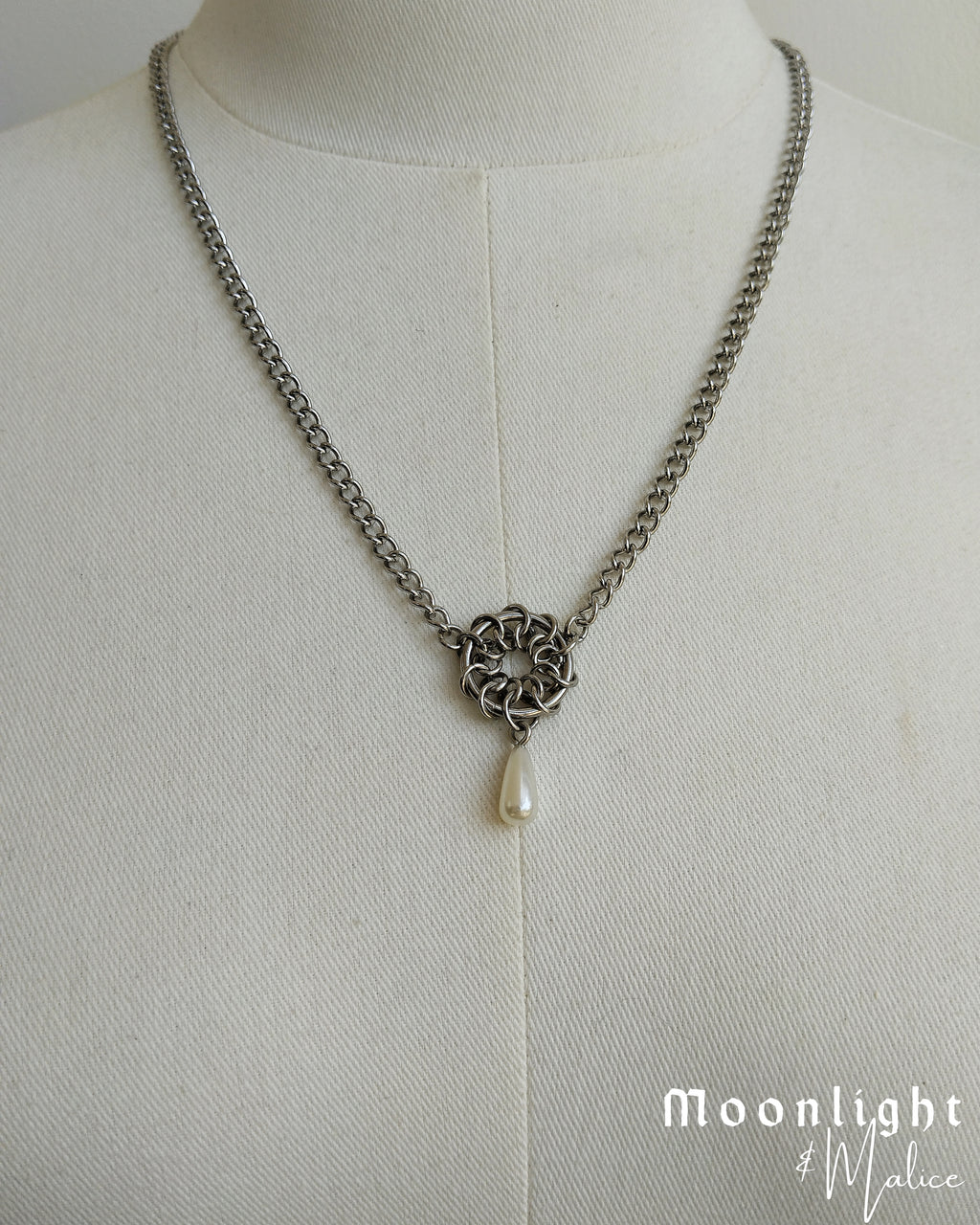 The Oneiroi Chainmail Ferronnière Headpiece in Stainless Steel