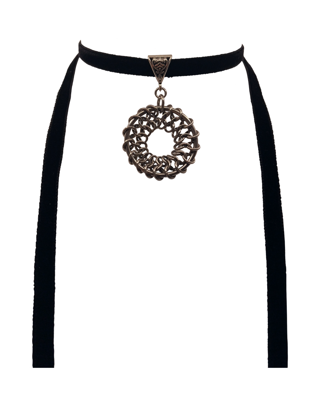 The Oneiroi Chainmail Pendant Ribbon Necklace in Stainless Steel