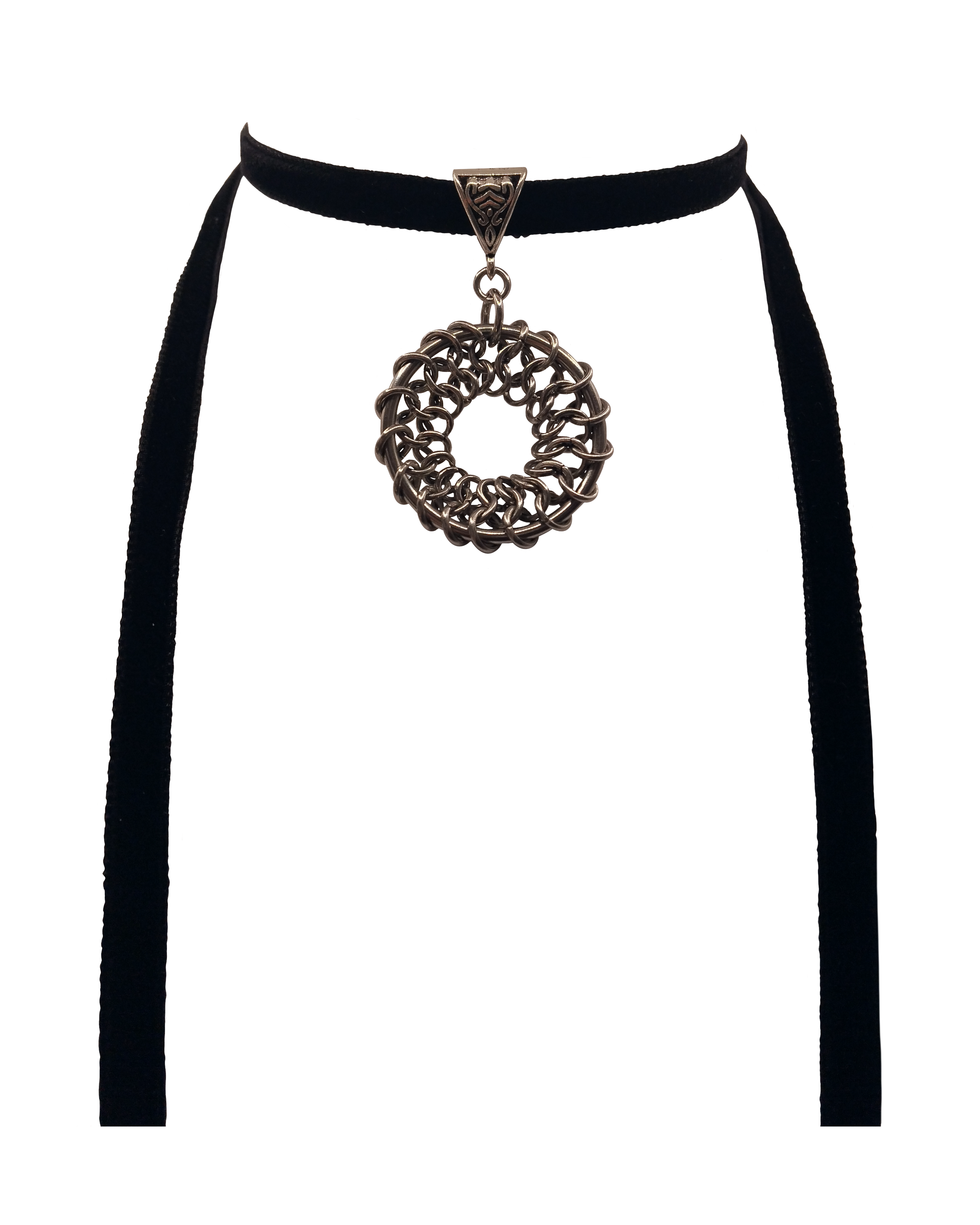 The Oneiroi Chainmail Pendant Ribbon Necklace in Stainless Steel