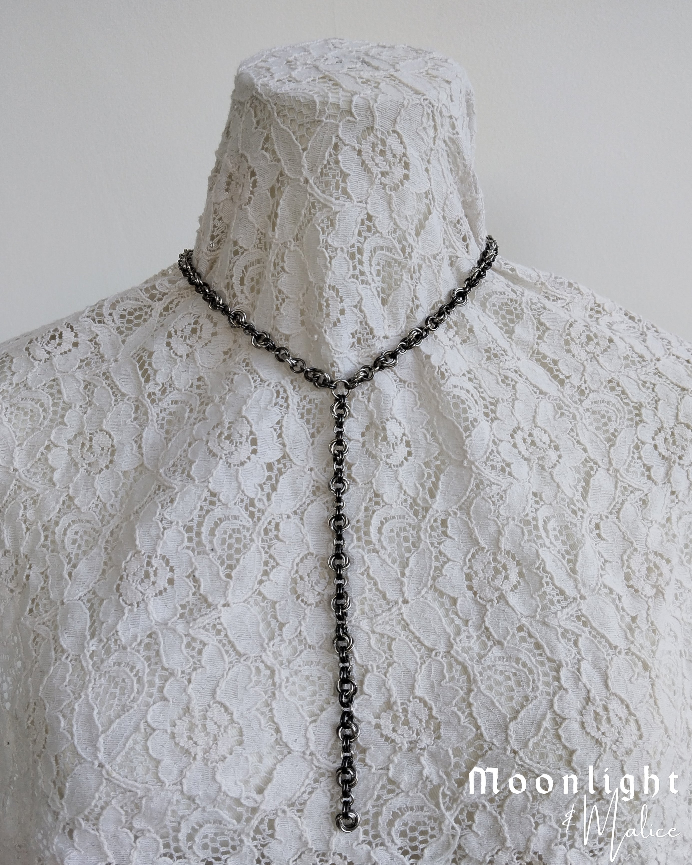 The Rosafiere Chainmail Lariat Necklace in Stainless Steel