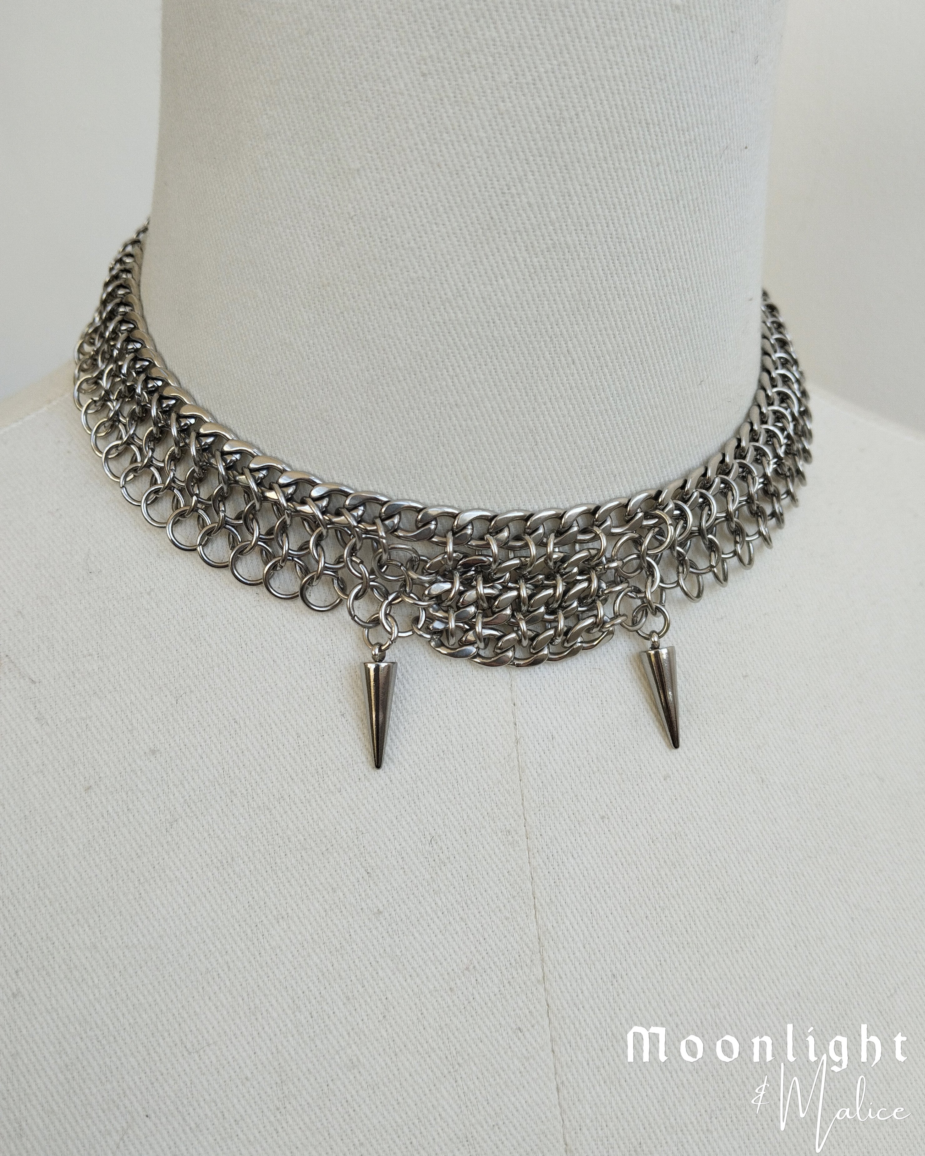 The Viktoria Vampiric Chainmail Choker in Stainless Steel