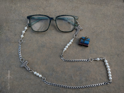 One of a Kind - The Chainmail Glasses Chain in Stainless Steel